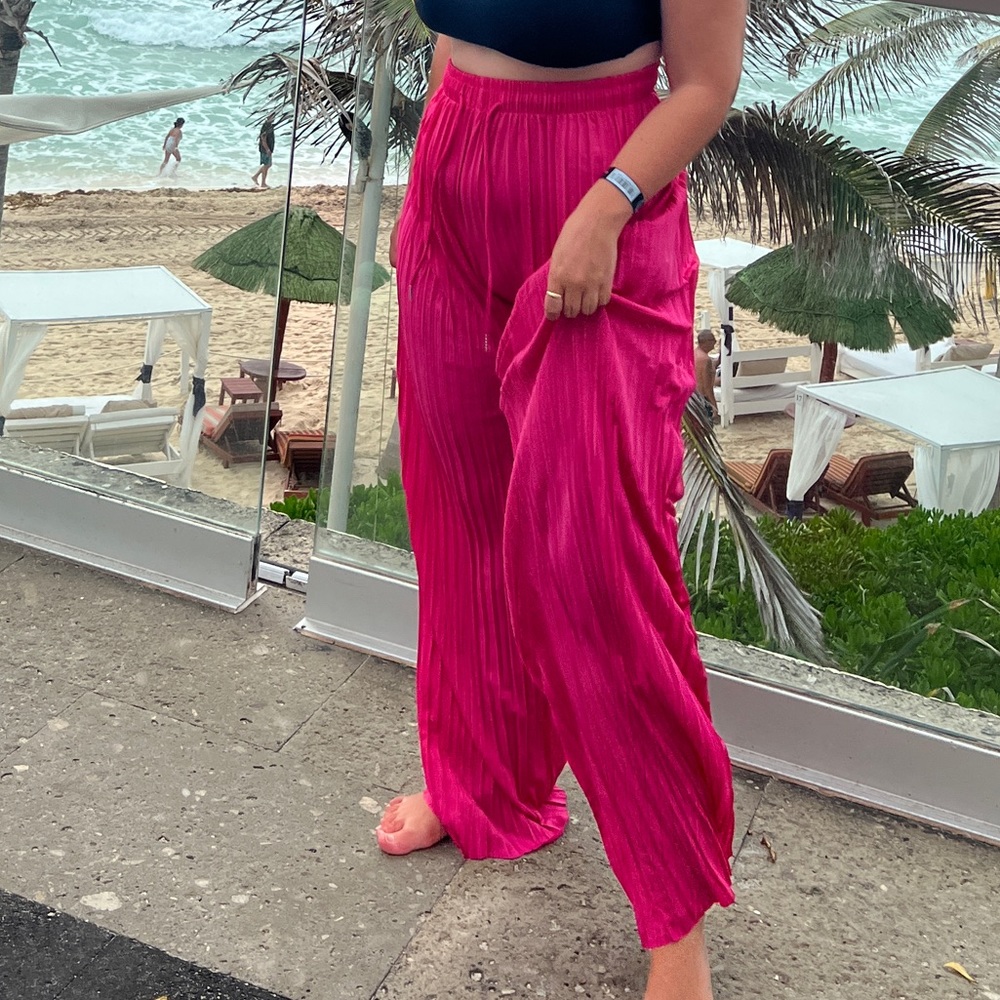 Pleated Wide Leg Pants